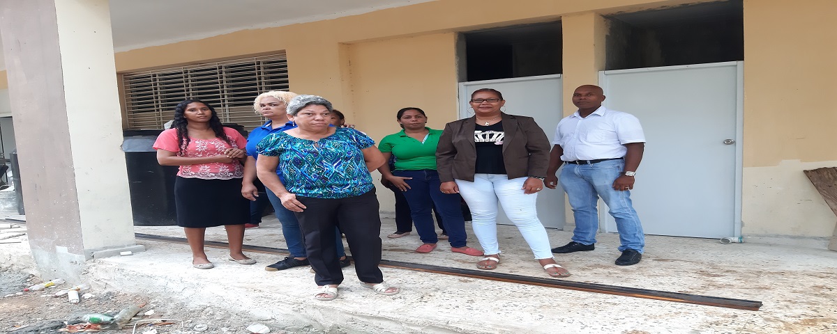 imagen Ministro de Educación instruye acelerar trabajos de construcción Liceo San Francisco de Asís, Santo Domingo Este. 