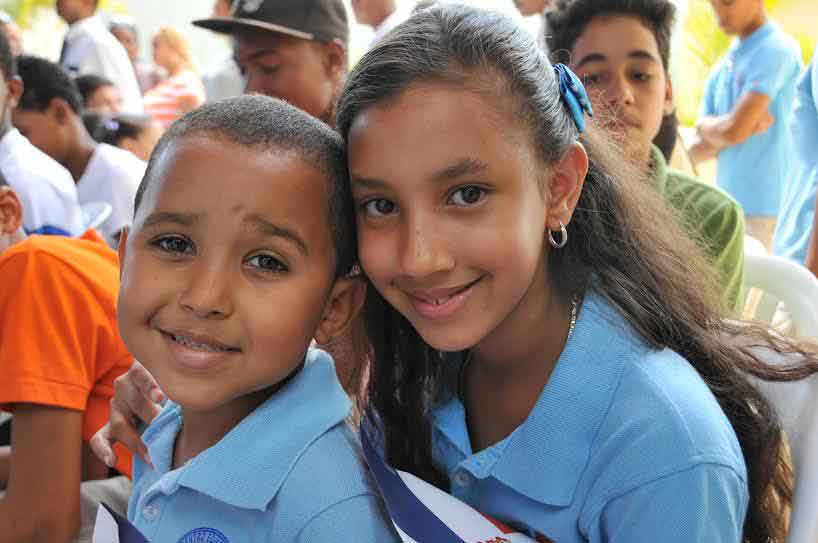  imagen Presidente Danilo Medina entrega un centro educativo a la provincia Monseñor Nouel 