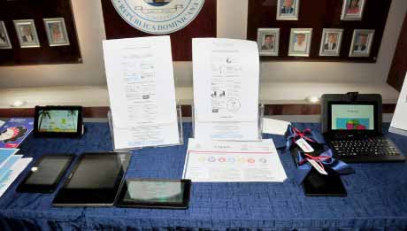  imagen Minerd recibe donación de 2,000 tabletas de Embajada EE.UU para mejorar aprendizaje lecto-escritura en escuelas públicas 