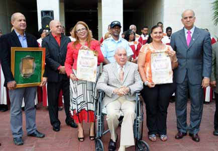  imagen Ministerio de Educación rinde homenaje a las madres dominicanas 