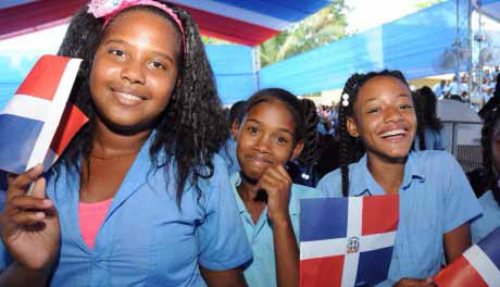  imagen 
  
Revolución Educativa del presidente Danilo Medina entrega nueva escuela de 29 aulas en El Tamarindo que beneficiará 980 estudiantes
 
