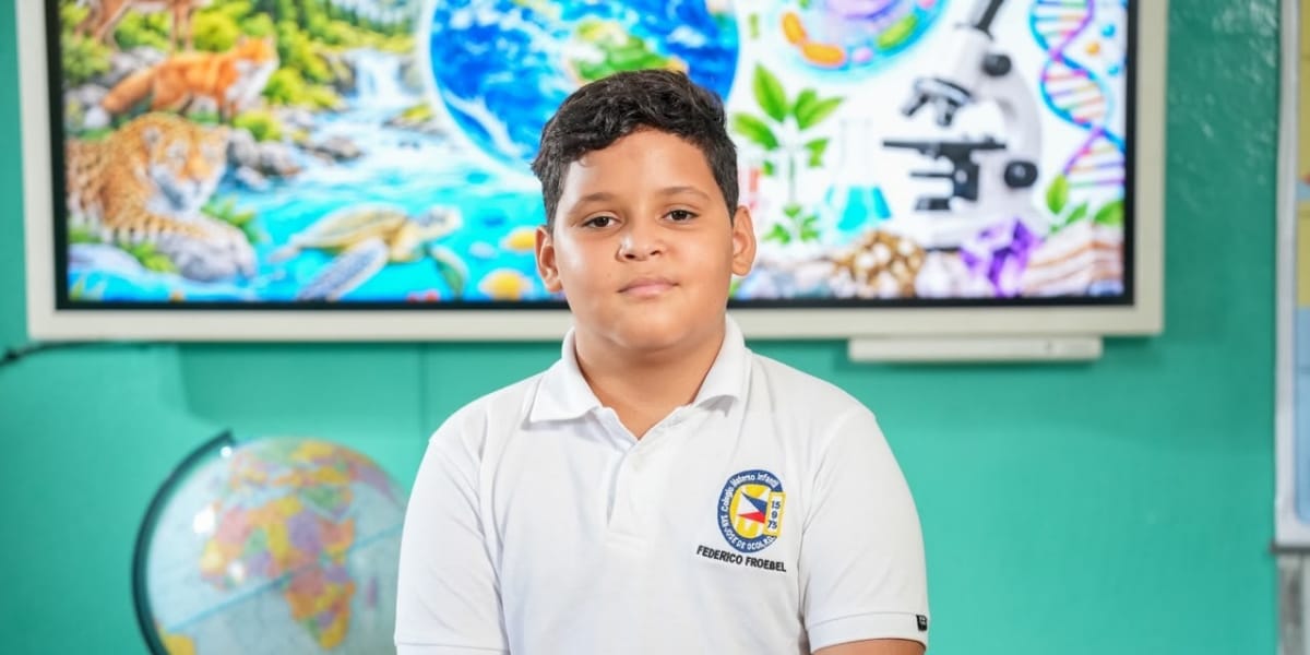  imagen Estudiantes de la Semana a Kender Soto y Rafael Ure&ntilde;a 