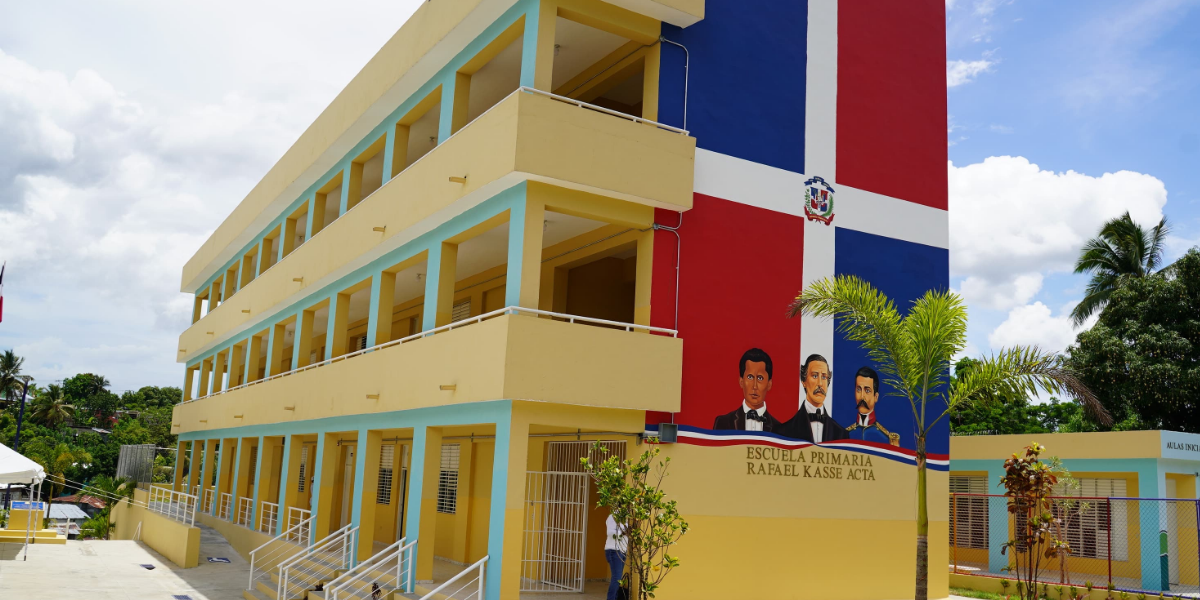  imagen Inauguración de tres centros educativos  
