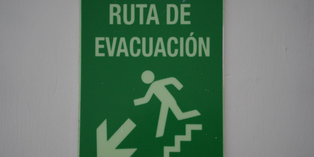  imagen Personal del MINERD participando en el&nbsp;&nbsp;Simulacro Nacional de Evacuaci&oacute;n por Terremoto 2026&nbsp; 