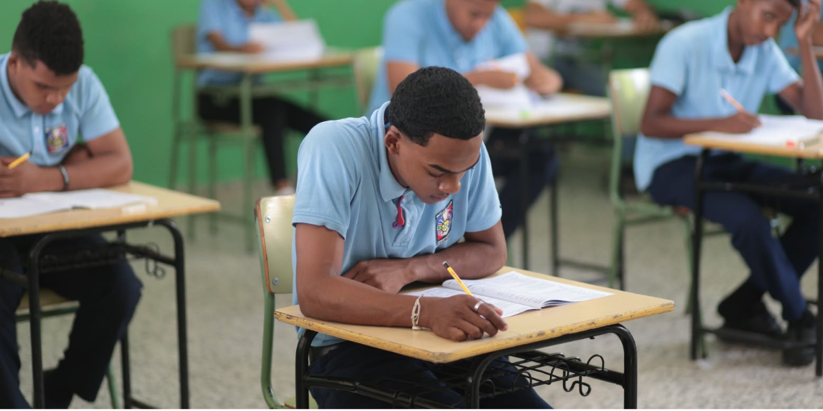  imagen Fotos de estudiantes en el aula&nbsp; 