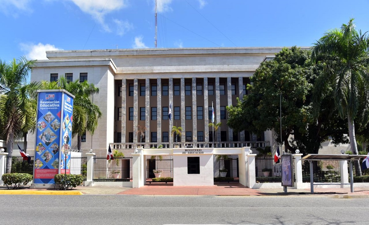  imagen El ministro de Educaci&oacute;n, Antonio Pe&ntilde;a Mirabal 
