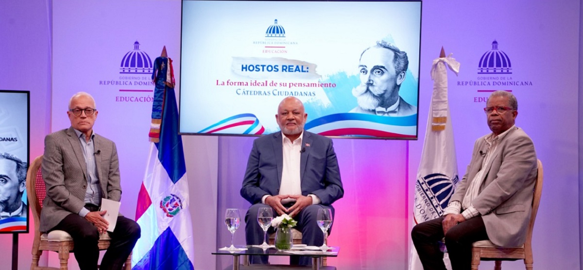  imagen Ministro Roberto Fulcar,Andrés L. Mateo y Odalis Pérez 