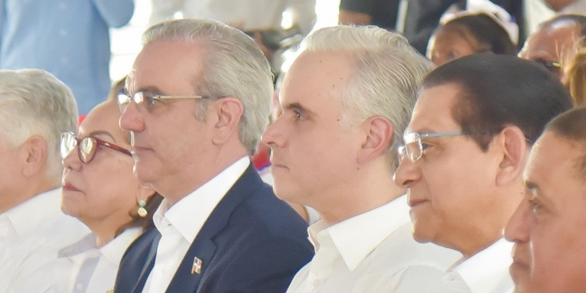  imagen El presidente Luis Abinader junto a ministro de Educaci&oacute;n, Luis Miguel De Camps inauguran ampliaci&oacute;n de centros educativos&nbsp; 