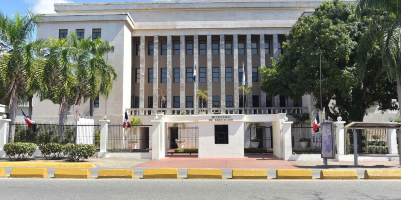  imagen Fachada del ministerio de Educaci&oacute;n&nbsp; 