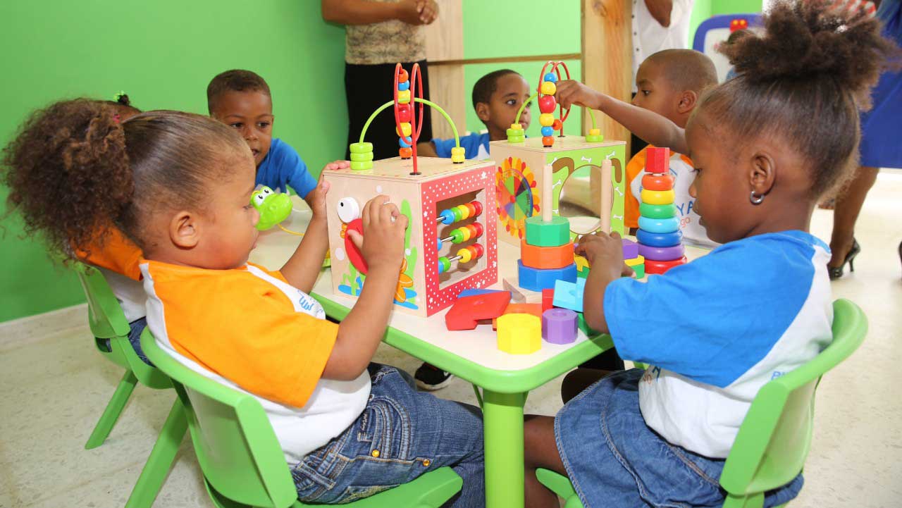 Familias ahorran 8,472 pesos mensuales por cada niño o niña cuidado en estancias  infantiles | Ministerio de Educación de la República Dominicana