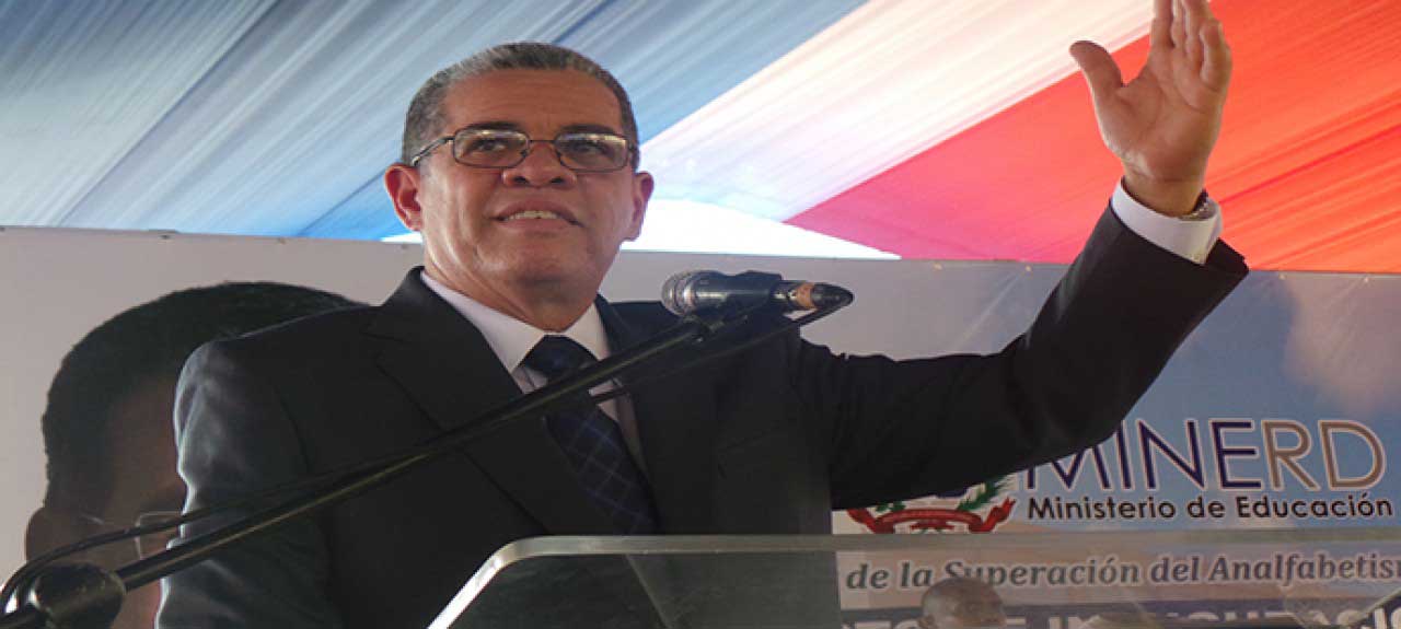  imagen Ministro Amarante Baret proclama que hay un renacer en la escuela pública dominicana 