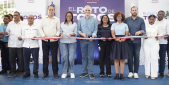  imagen Ministro de Educaci&oacute;n, Luis Miguel De Camps corta cinta que deja formalmente inaugurado la Escuela B&aacute;sica F&eacute;lix Sosa y el techado del Liceo Luis Emilio Vanderhorst 