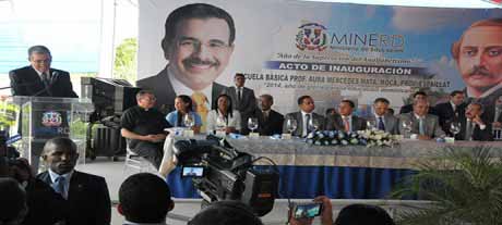  imagen Presidente Danilo Medina inaugura otras 13 escuelas en Moca 