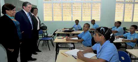  imagen Ministro Educación llama a estudiantes y maestros a reintegrarse a labores docentes 