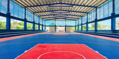  imagen Instalaciones del Complejo Educativo y Deportivo Pedro Mart&iacute;nez. 