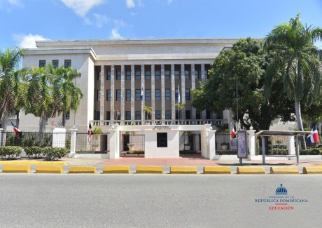 imagen Fachada MINERD 
