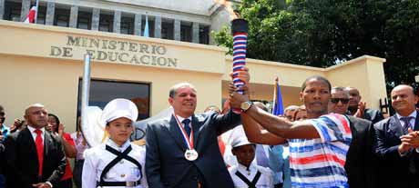  imagen Ministro de Educación abre evento Artístico, Deportivo y Cultural de Centros de Jornada Extendida 